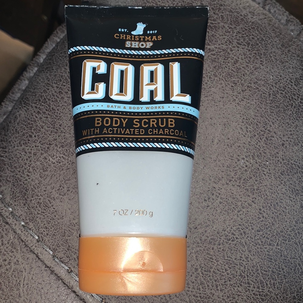 Bath & Body Works Coal Body Scrub with activated charcoal NWT discontinued